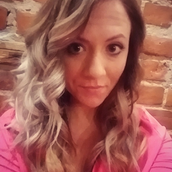 Meet your Posher, Kathryn - Picture 1 of 1